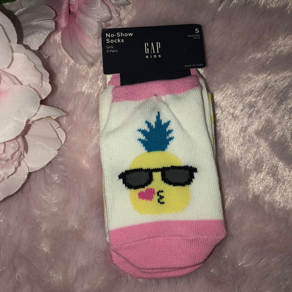 🌸Baby Gap girl Pineapple🍍no show socks 3 pairs